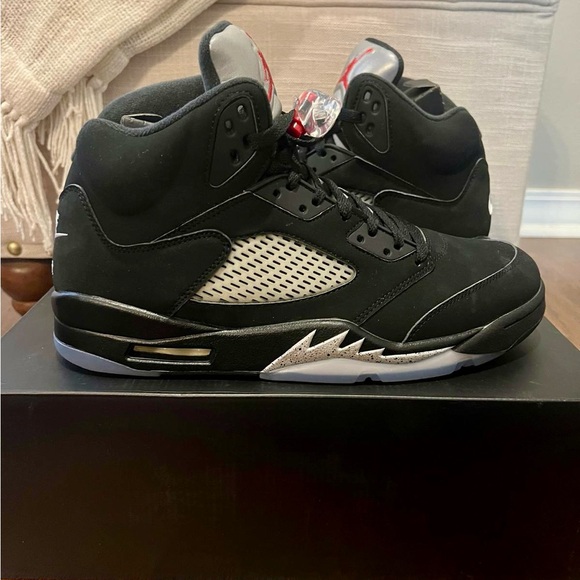 BRAND NEW Nike Air Jordan Retro 5 OG - Picture 2 of 7
